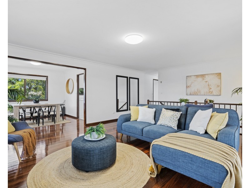 25 Doone Street, Macgregor QLD 4109