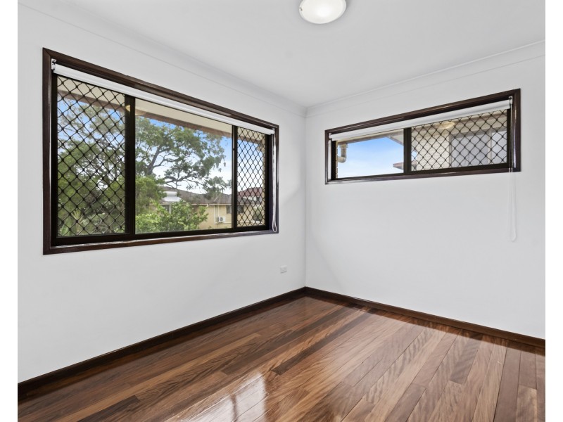 25 Doone Street, Macgregor QLD 4109