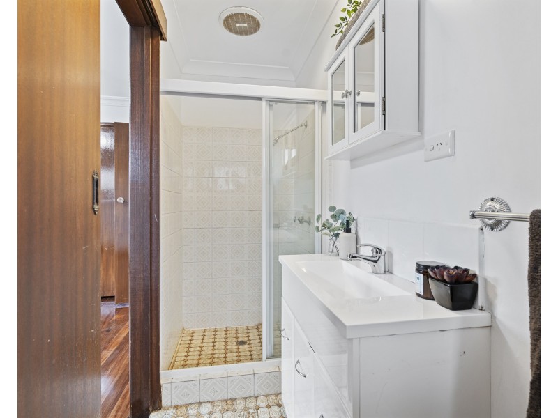 25 Doone Street, Macgregor QLD 4109