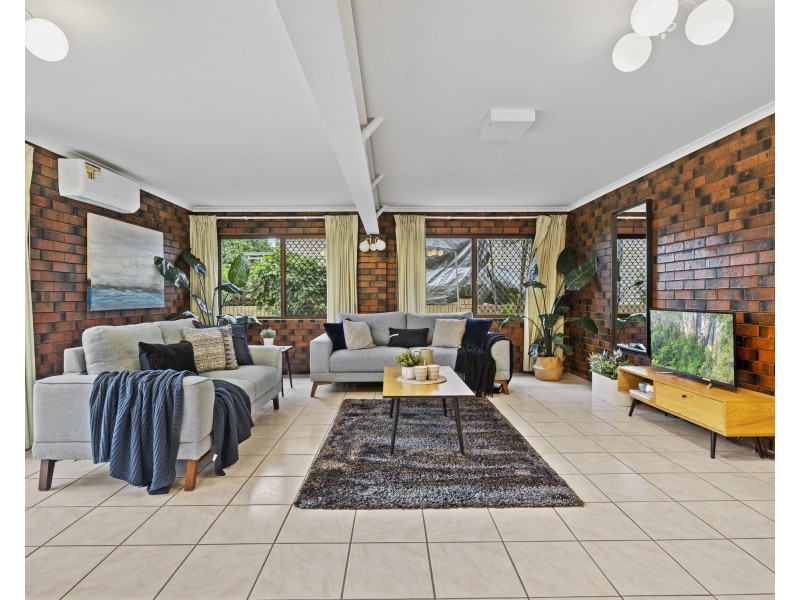 25 Doone Street, Macgregor QLD 4109