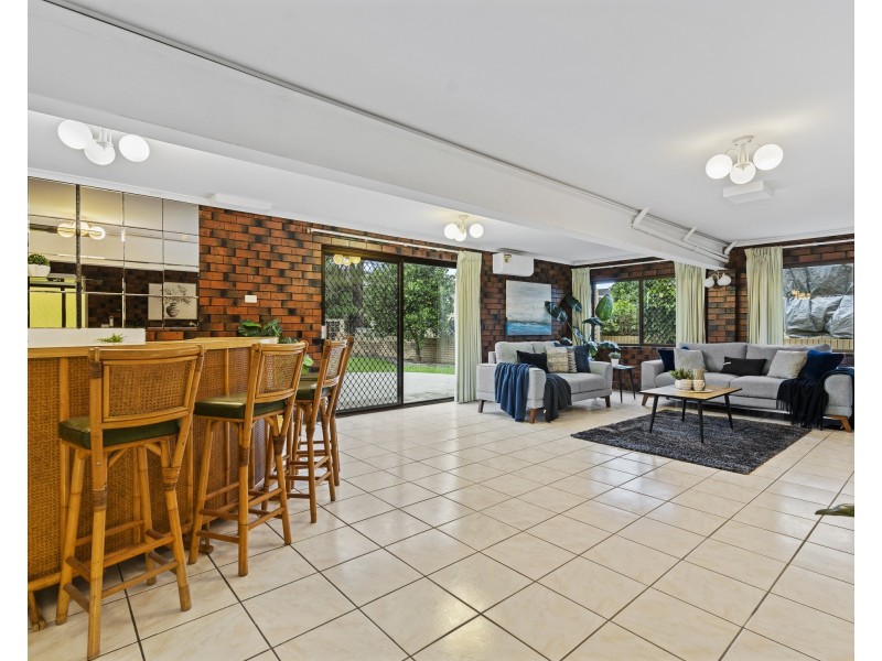 25 Doone Street, Macgregor QLD 4109