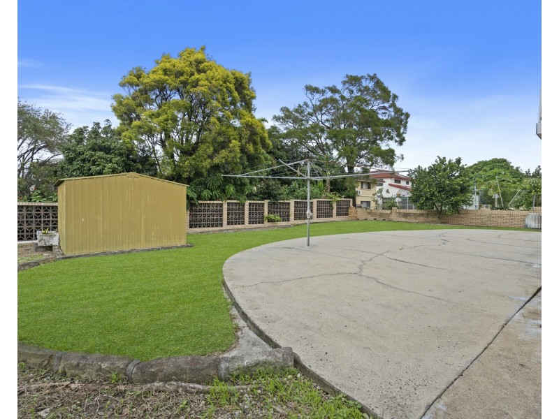 25 Doone Street, Macgregor QLD 4109