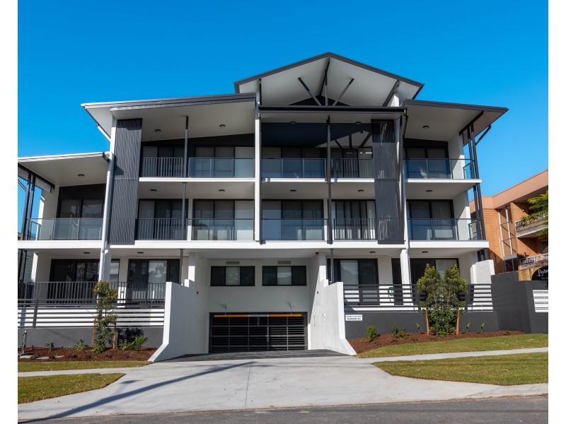 4/25 VICTORIA TERRACE, Annerley QLD 4103