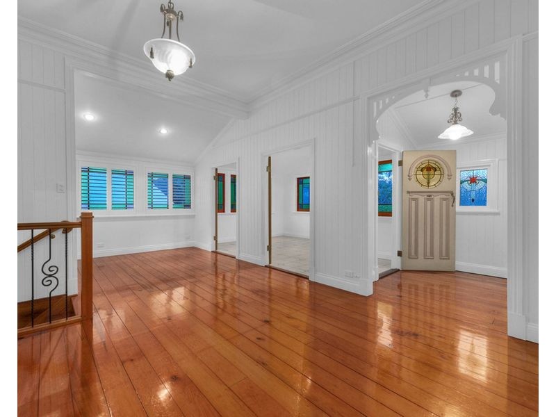 3A Dover Street, Hawthorne QLD 4171