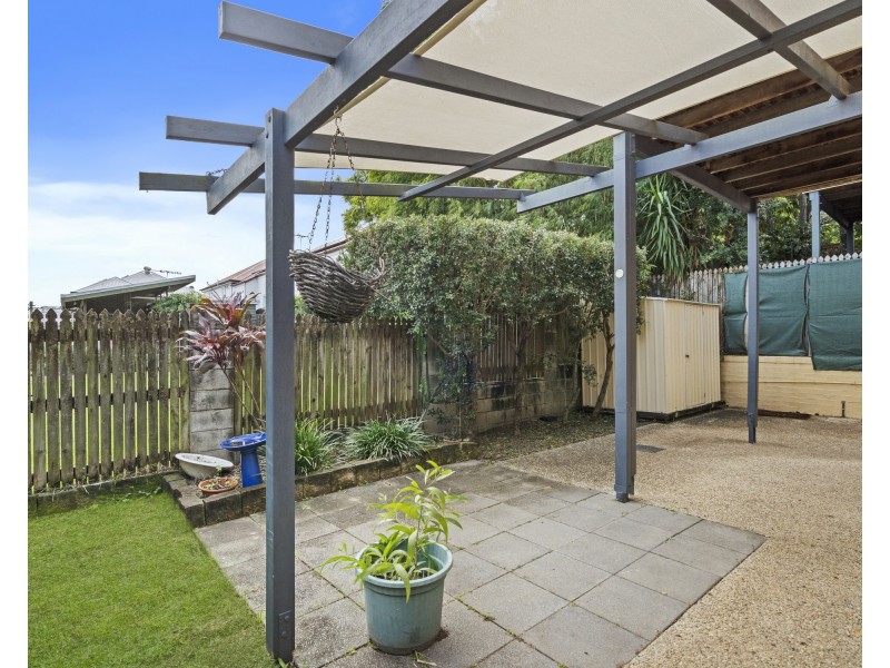 1/18 LOCKHART STREET, Woolloongabba QLD 4102