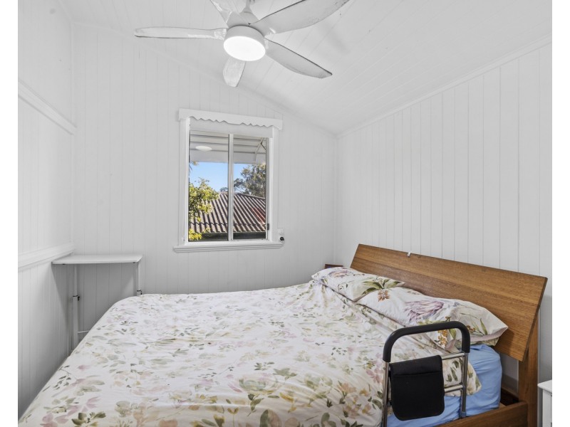 89 Adam Street, Wynnum QLD 4178