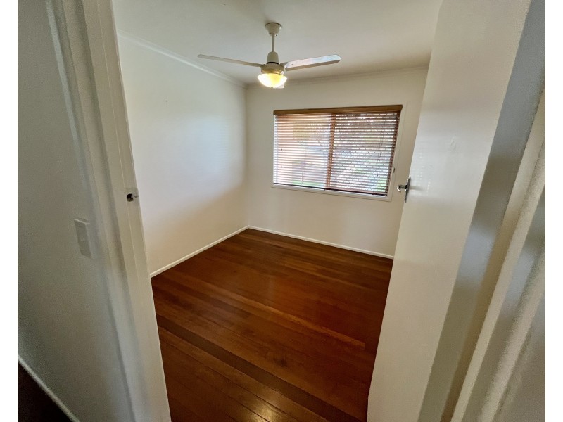 22 Clarinda Avenue, Springwood QLD 4127