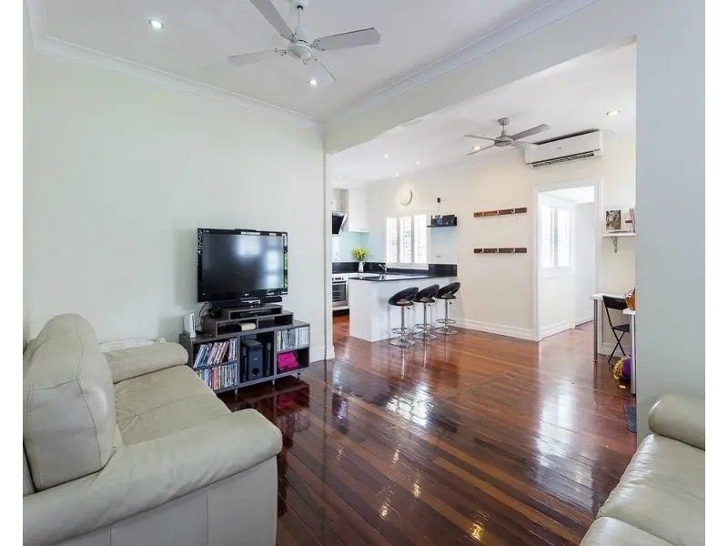 43 Emma Street, Holland Park West QLD 4121