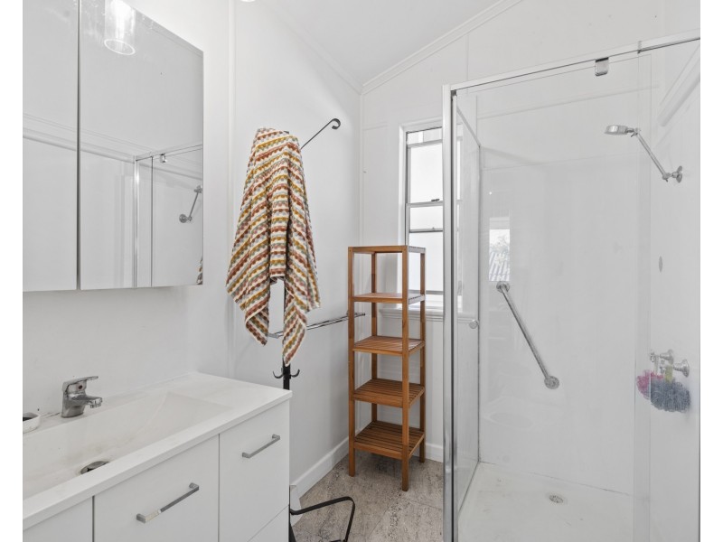 89 Adam Street, Wynnum QLD 4178