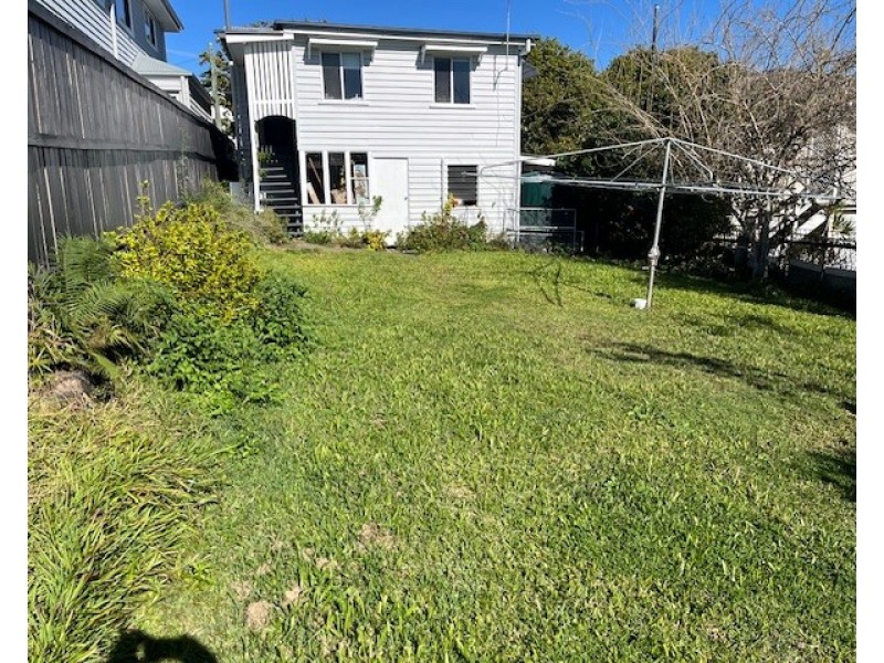 89 Adam Street, Wynnum QLD 4178