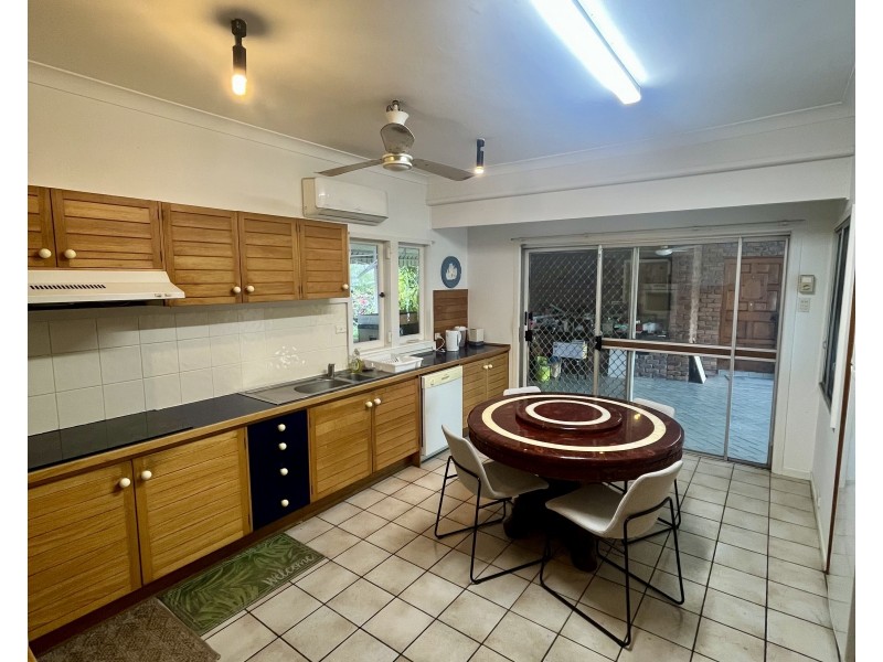 55 The Esplanade, St Lucia QLD 4067