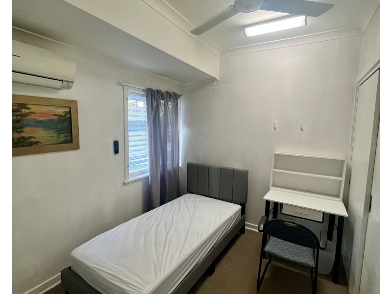 55 The Esplanade, St Lucia QLD 4067