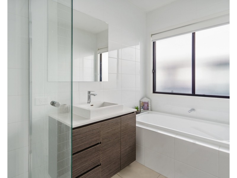 75 Eagle Parade, Rochedale QLD 4123