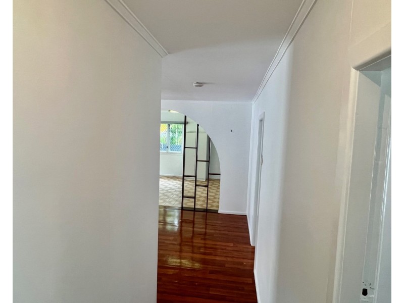 33 Victoria Terrace, Annerley QLD 4103