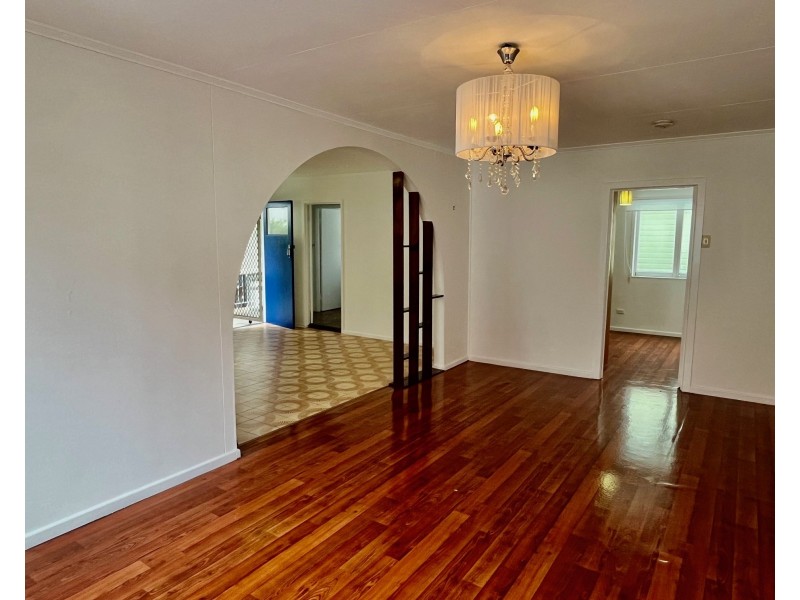 33 Victoria Terrace, Annerley QLD 4103