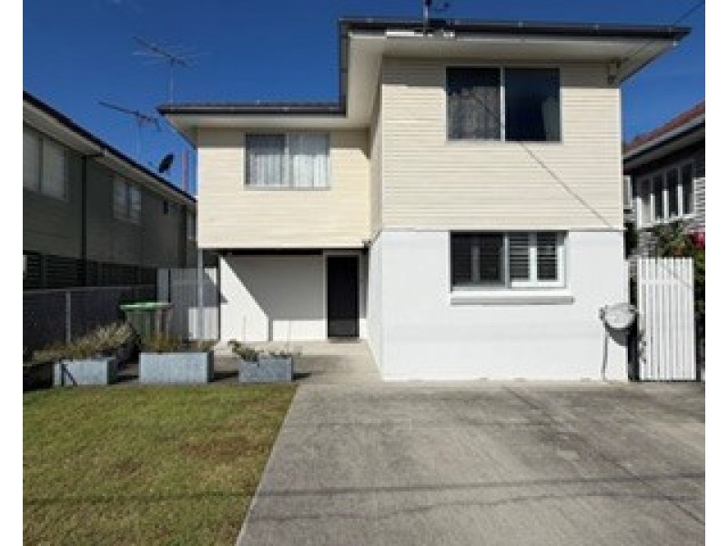 34 CROSS STREET, Fairfield QLD 4103