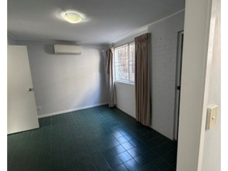 34 CROSS STREET, Fairfield QLD 4103