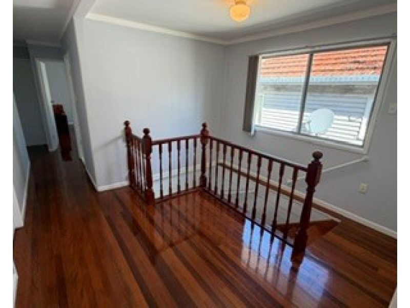 34 CROSS STREET, Fairfield QLD 4103