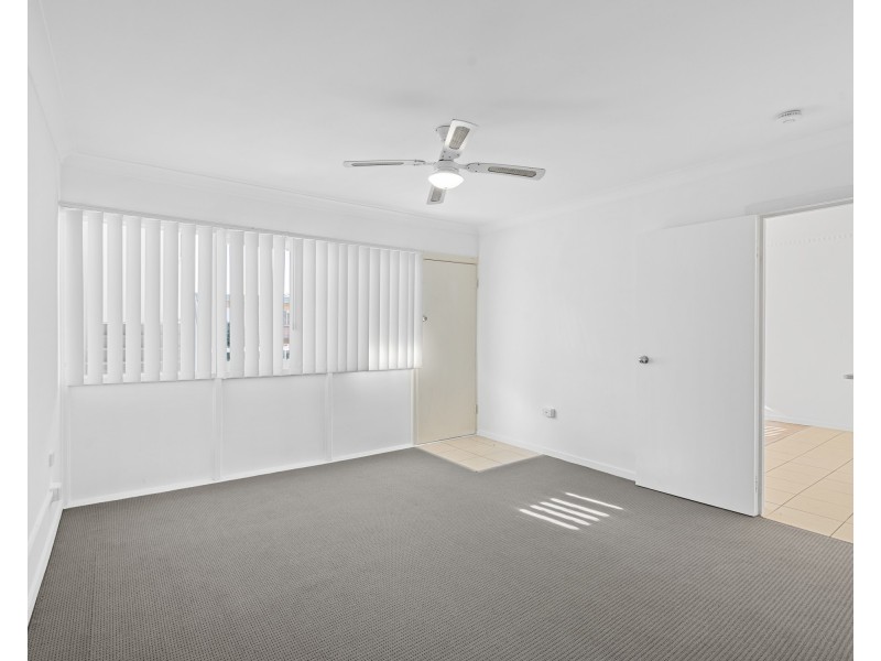 1/845 Logan Road, Holland Park West QLD 4121