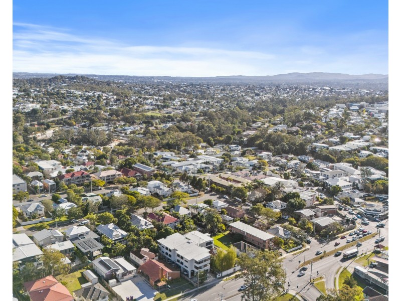 1/845 Logan Road, Holland Park West QLD 4121