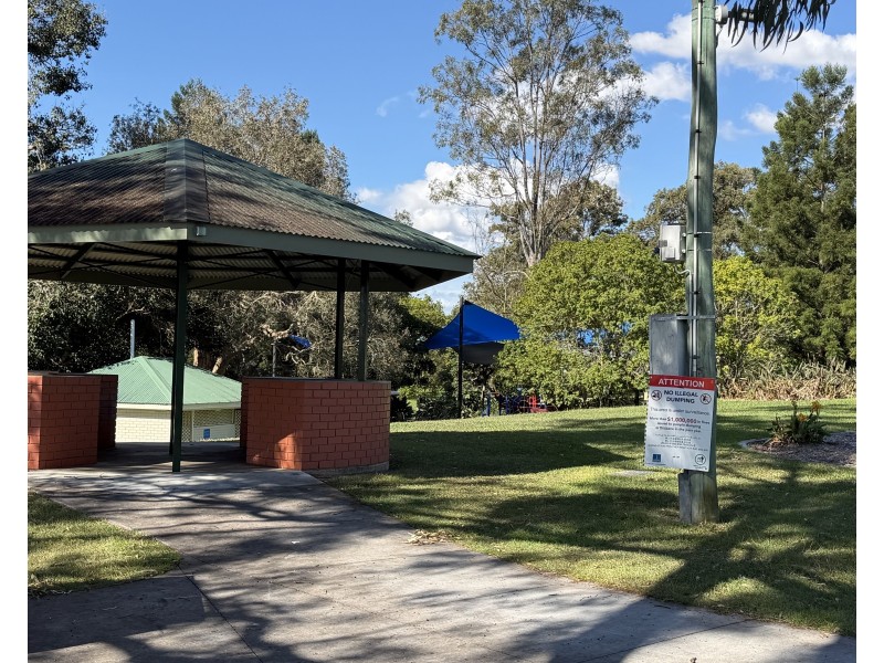 1/845 Logan Road, Holland Park West QLD 4121