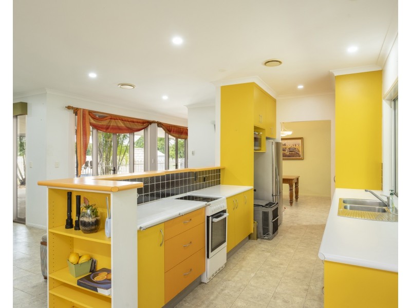 166 Grays Road, Wetheron QLD 4625