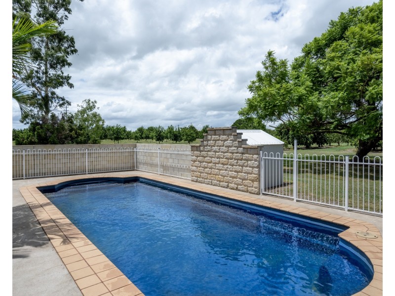 166 Grays Road, Wetheron QLD 4625