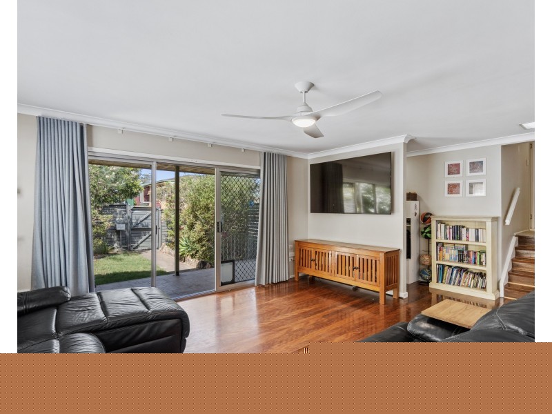 8 COLOMBO STREET, Wishart QLD 4122