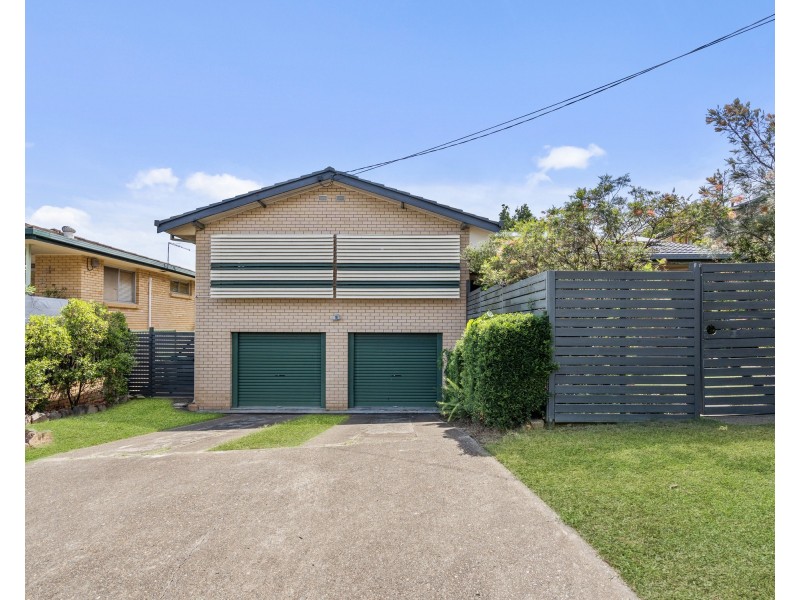 8 COLOMBO STREET, Wishart QLD 4122