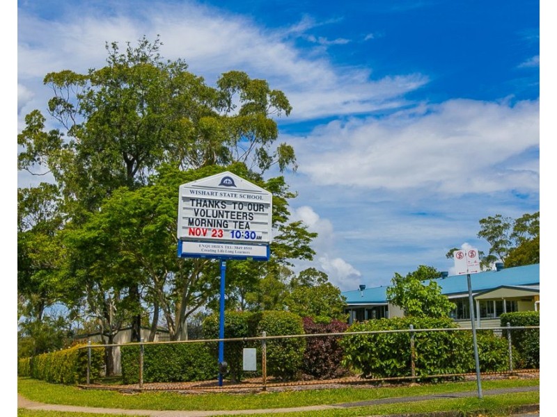 8 COLOMBO STREET, Wishart QLD 4122