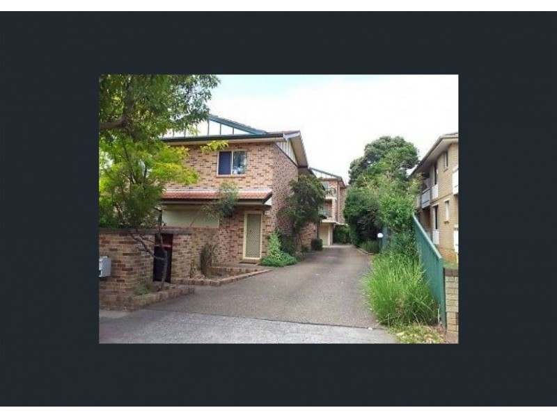 4/51 Third Avenue, Campsie NSW 2194