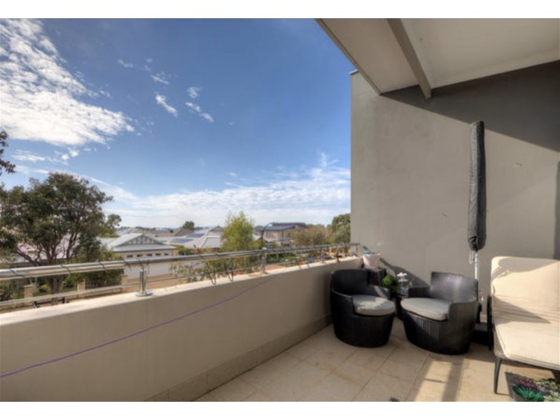 9/99 Bordeaux Lane, Ellenbrook WA 6069