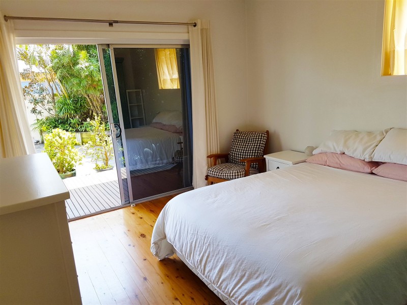 57 Griffin Road, North Curl Curl NSW 2099