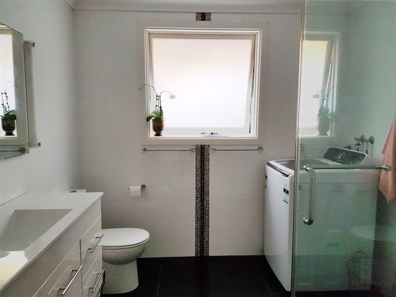 57 Griffin Road, North Curl Curl NSW 2099