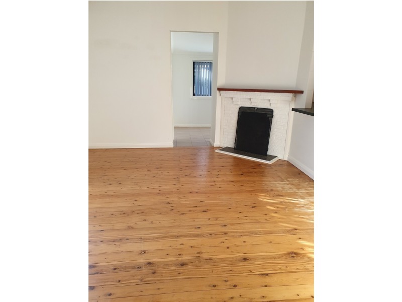 142 Main Road, Toukley NSW 2263