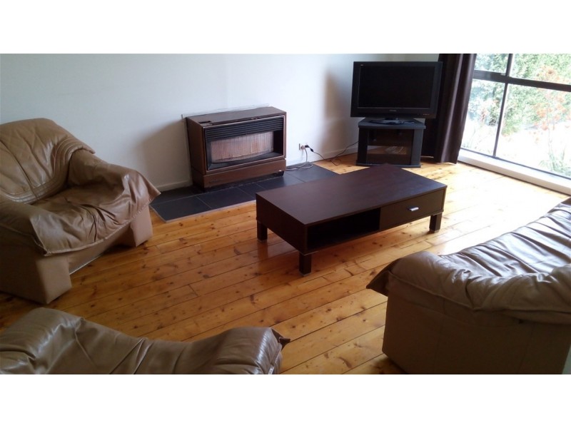 11 Fellmongers Road, Breakwater VIC 3219