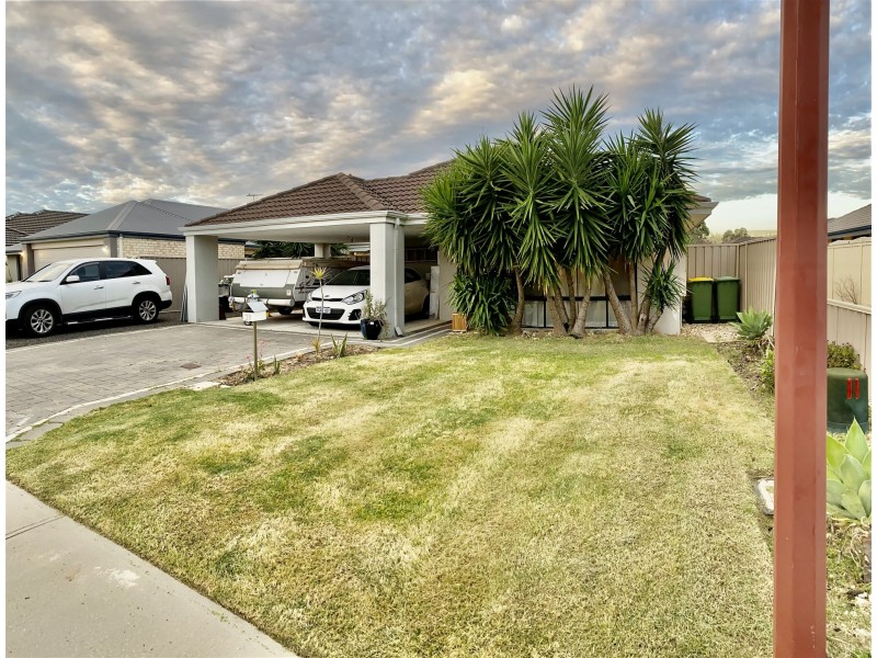 39 Brittain Road, Wattle Grove WA 6107