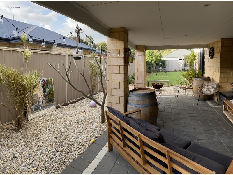 39 Brittain Road, Wattle Grove WA 6107