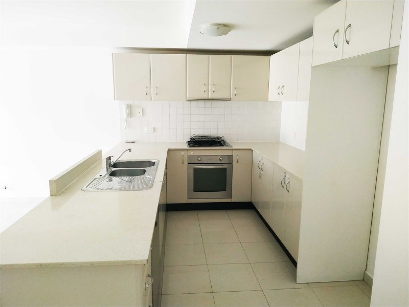 22/41 Woodhouse Drive, Ambarvale NSW 2560