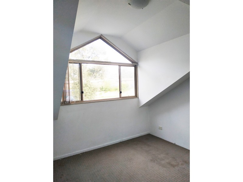 22/41 Woodhouse Drive, Ambarvale NSW 2560