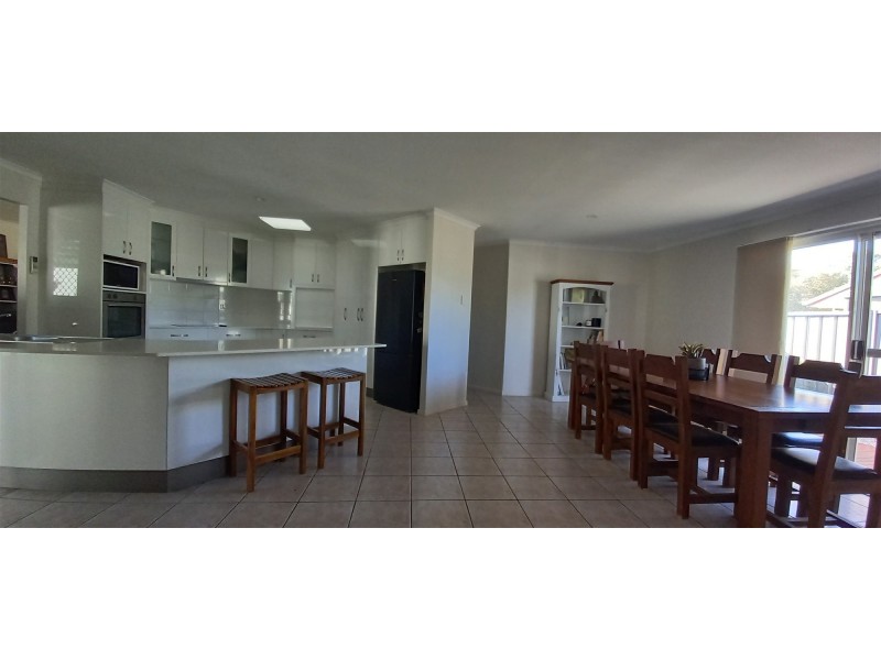 17 Kidd Street, Emerald QLD 4720