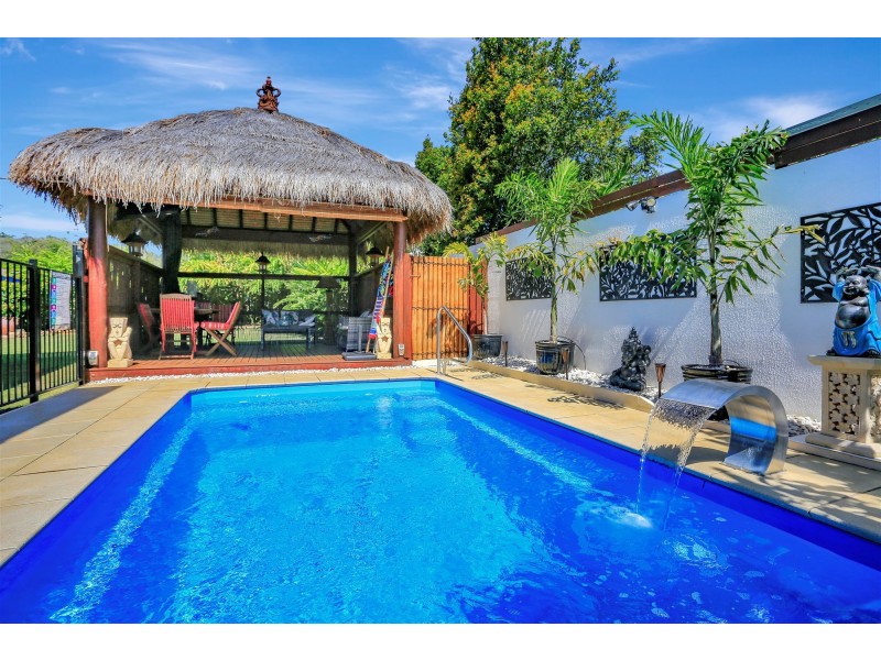 6 Barellan Parade, Qunaba QLD 4670