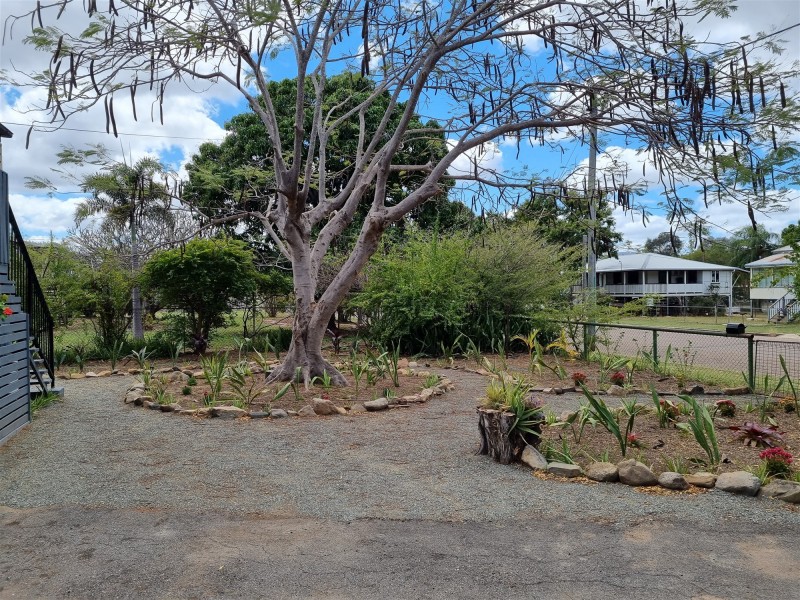 25 Pelican Street, Collinsville QLD 4804