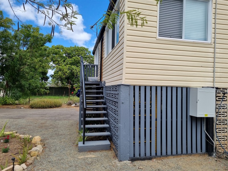 25 Pelican Street, Collinsville QLD 4804