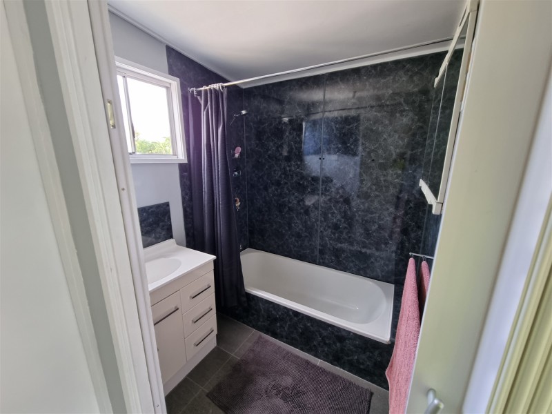 25 Pelican Street, Collinsville QLD 4804