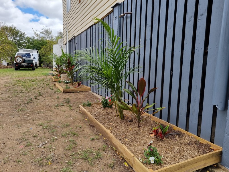 25 Pelican Street, Collinsville QLD 4804