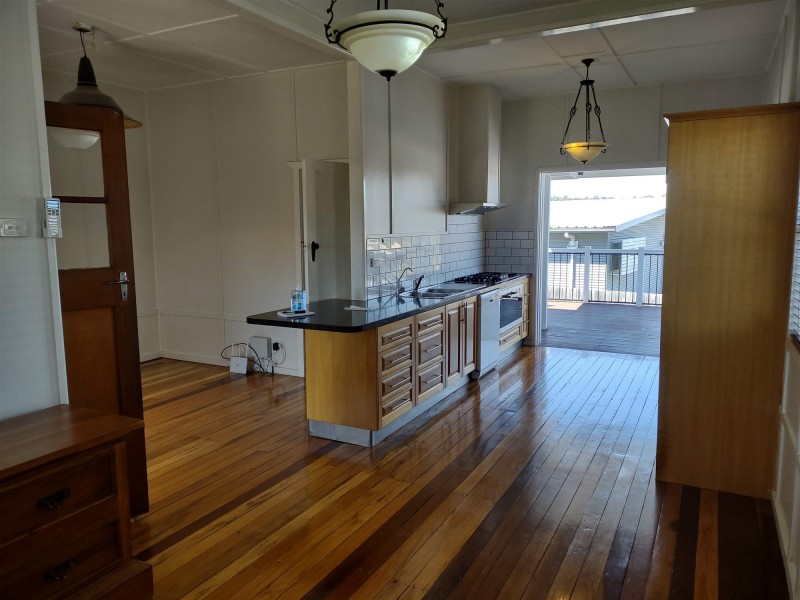 1/12 Caswell St, Gailes QLD 4300