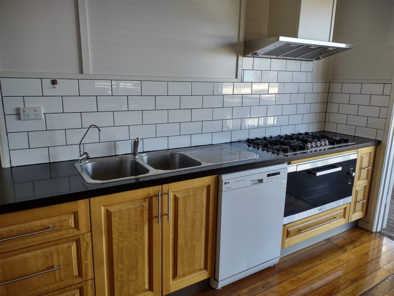 1/12 Caswell St, Gailes QLD 4300