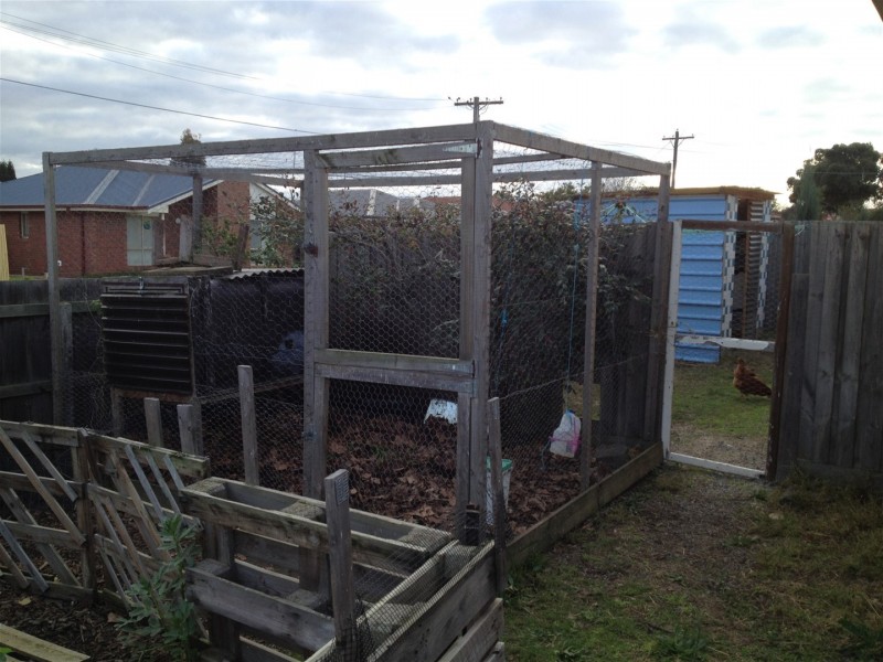 5 WARREN ST, Thomson VIC 3219