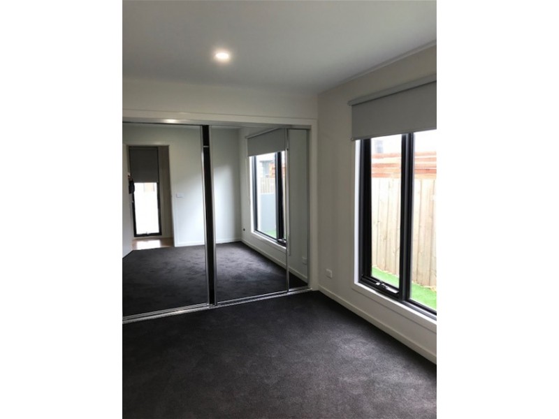 43 EPSOM ROAD, Ascot Vale VIC 3032